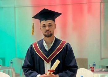 تهنئة بالتخرج من الجامعة لابن العائلة / م.عبداللطيف عماد عبداللطيف شراب